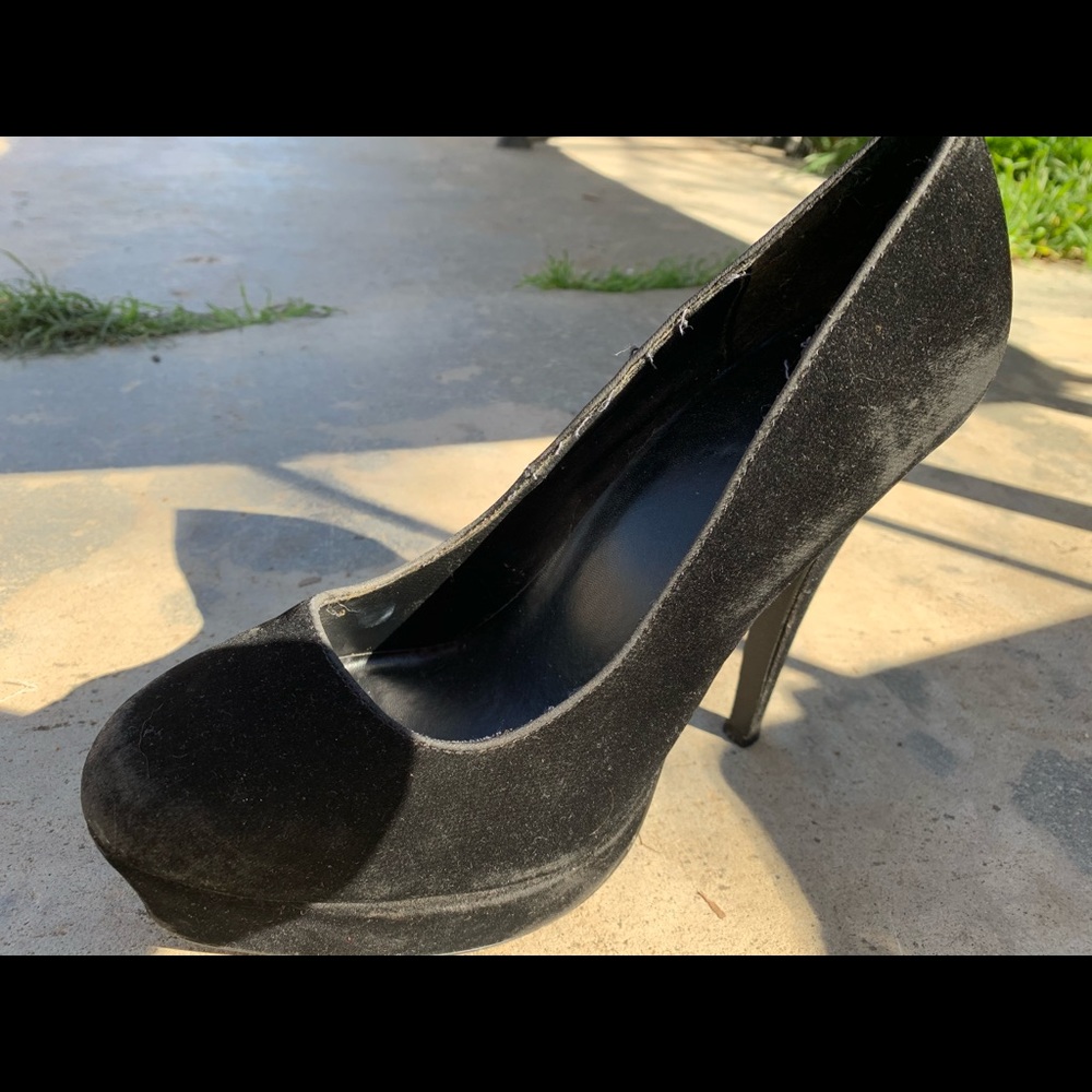 Black heels
